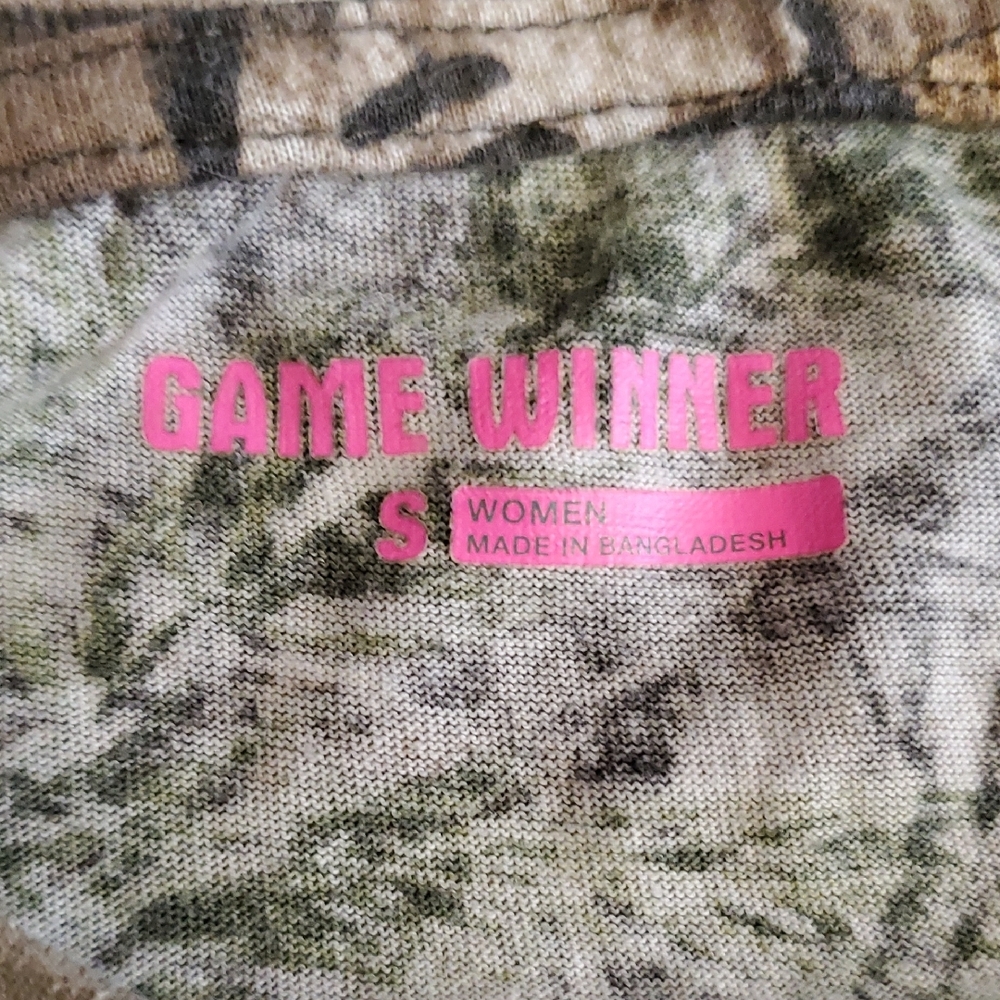5/$15 Women's Camouflage Long Sleeve Shirts - Picture 2 of 4